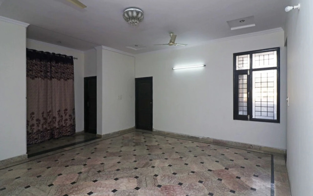 OYO 22506 Heaven Residency