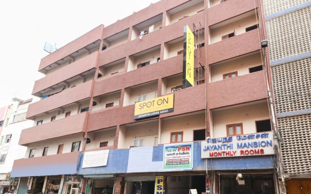 Jayanthi Mansion by OYO Rooms