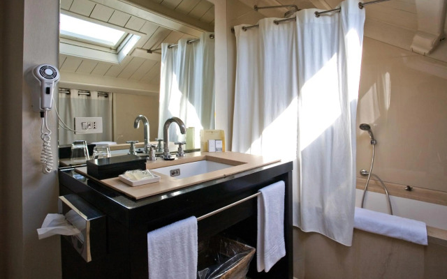 Hotel Carducci 76