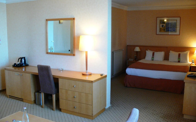 Holiday Inn Calais by IHG