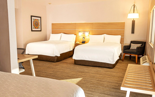 Holiday Inn Express Chihuahua by IHG