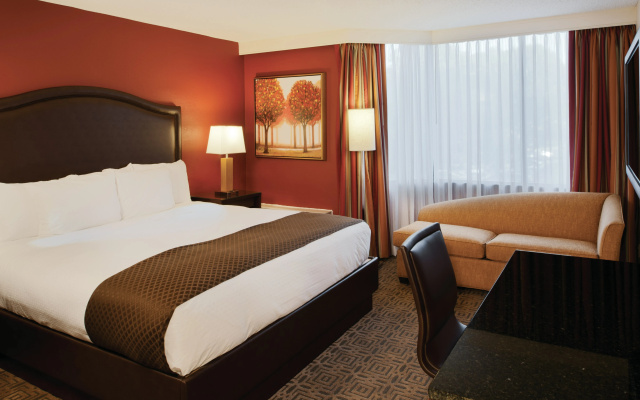 DoubleTree by Hilton Hotel St. Louis - Chesterfield