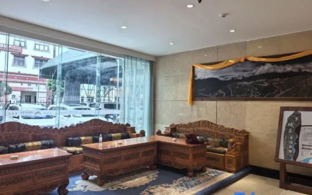 Xiangcheng Bamus Mountain Grand Hotel