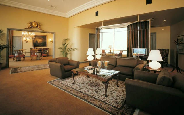 Mandarin Oriental, Santiago