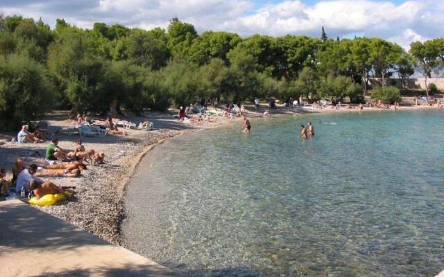 Val - 300 m to the Beach - SA1