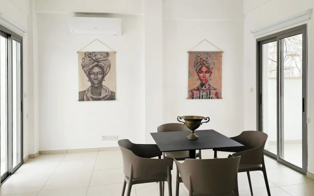 Phaedrus Living Ledras Residences 102