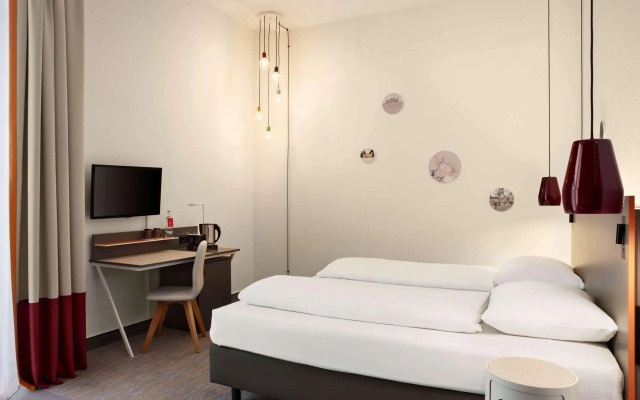 Vienna House Easy Trier