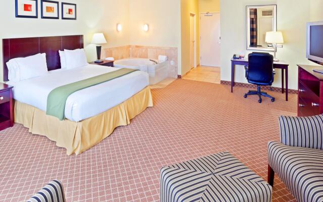 Holiday Inn Express Chehalis-Centralia by IHG