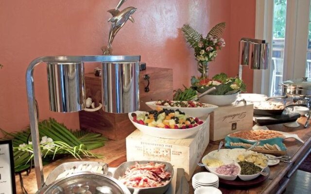 Palm Beach Hibiscus Bed & Breakfast