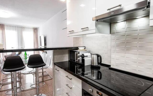 Sea View Central Beach