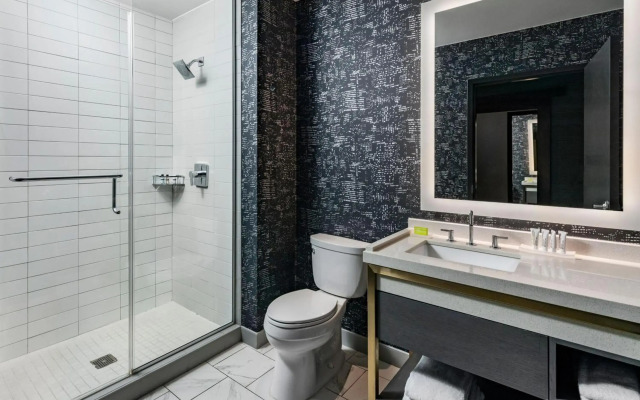 Le Meridien Houston Downtown