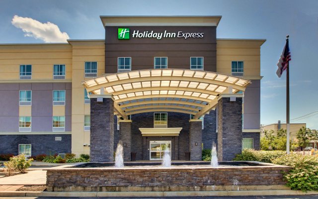 Holiday Inn Express Cheektowaga North East, an IHG Hotel