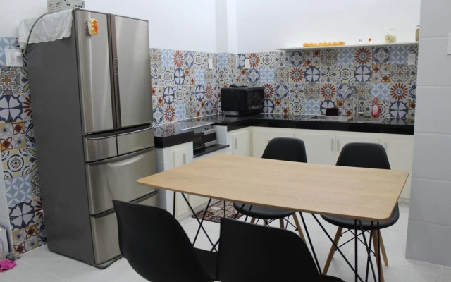 B Home - Hostel