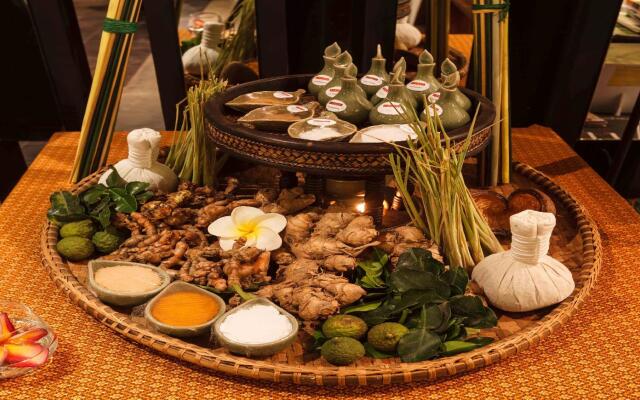 Lynnaya Urban River Resort