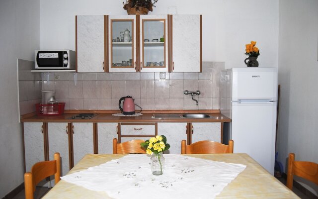Apartments and Rooms Slavica