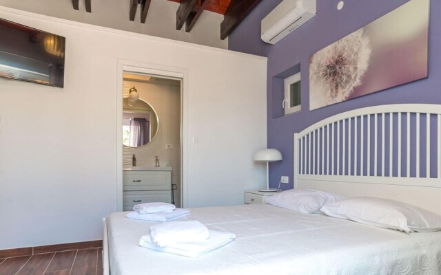 Amazing Home in Nerezine With Wifi and 3 Bedrooms