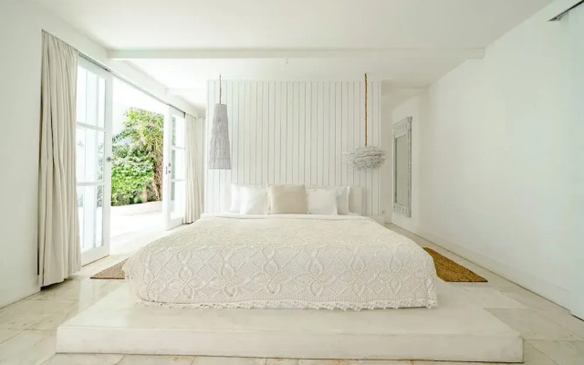 Suites By Gravity