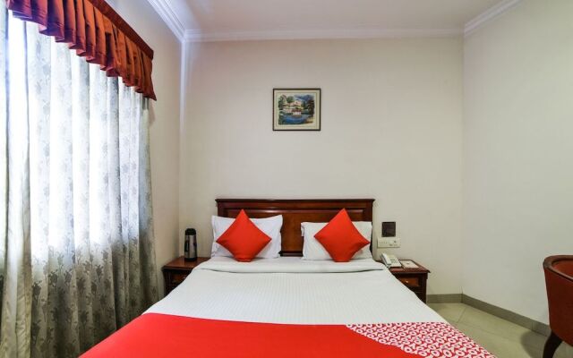 OYO 8198 Hotel Raj International