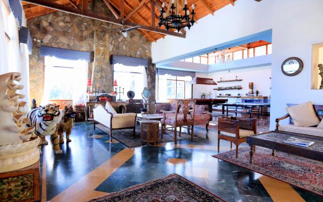 Woodsvilla Resort