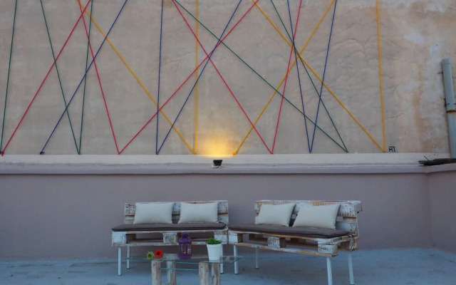 Psirri Artistic Rooftop Apartment with Acropolis View