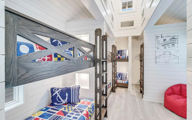 Sunday Funday 114 BAR