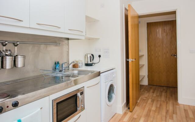 Studio Flat in Southwark