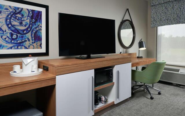 Hampton Inn Louisville I-65 @ Brooks Rd.