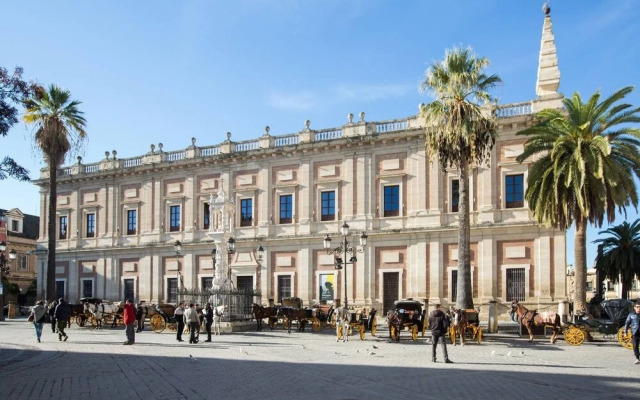 Triana Place by Keywii, 2 Pax, Triana