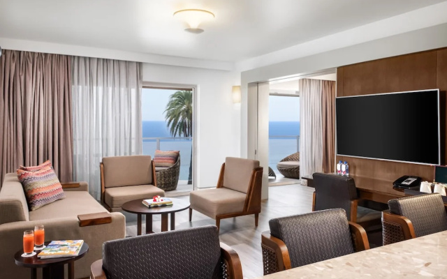 Crowne Plaza Fiji Nadi Bay Resort & Spa by IHG - Image 6
