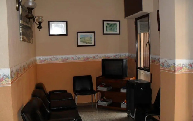 Hostal Versalles