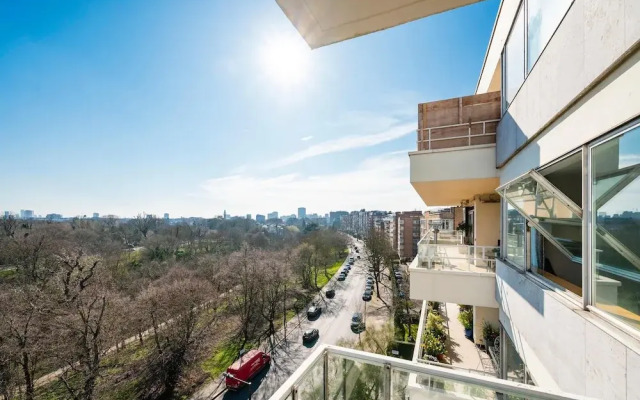 Regents Park Penthouse