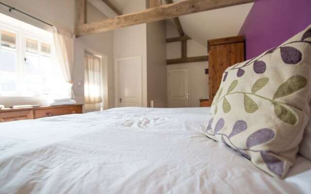 The Dickleburgh Crown