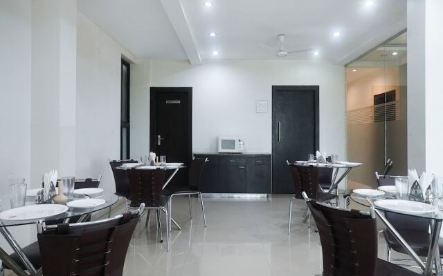 OYO 16354 Hotel Sai Srushti