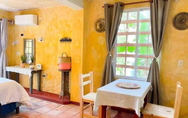 Lovely Apartment with Patio and Ocean View