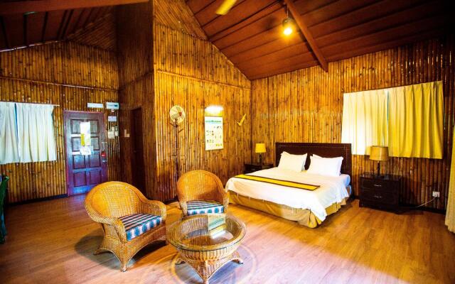 Pom Pom Island Resort