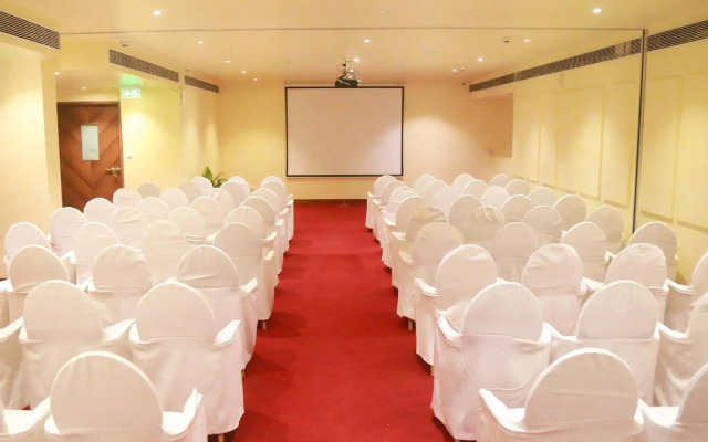 Acron Candolim Regina