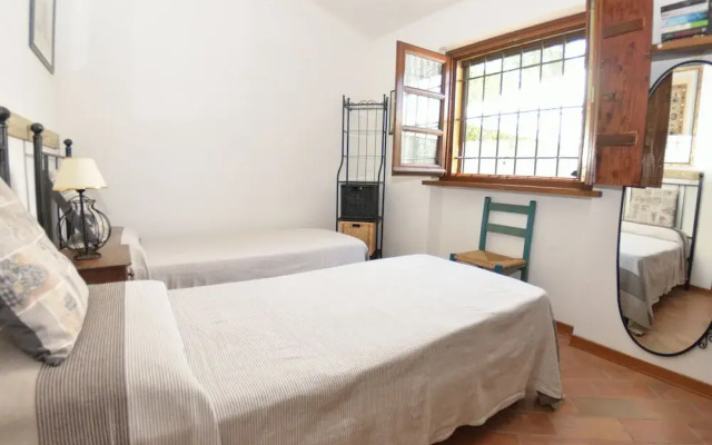Scenic Holiday Home in Pescaglia With Swimming Pool