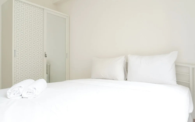 Minimalist and Restful 2BR at Podomoro Golf View Apartment – Guest Rooms – Depok