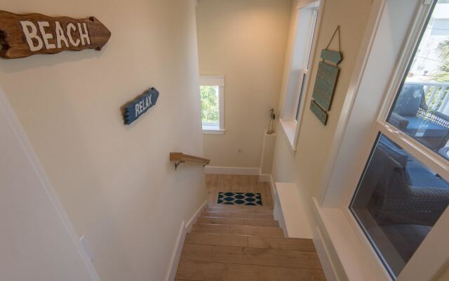 Coastal Horizons Apartment 6