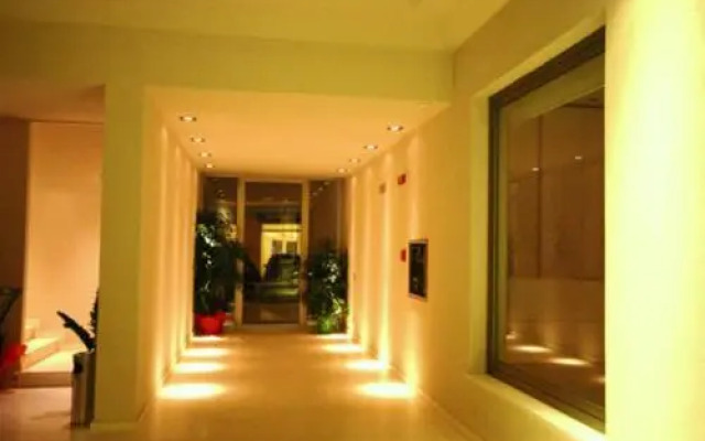 Home 15 Residence