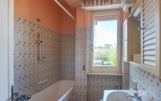Nice Apartment in Marcelli With Wifi and 1 Bedrooms