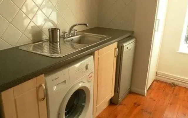 26 White City Close