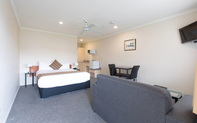 BK's Pioneer Motel – Guest Rooms – Mangere