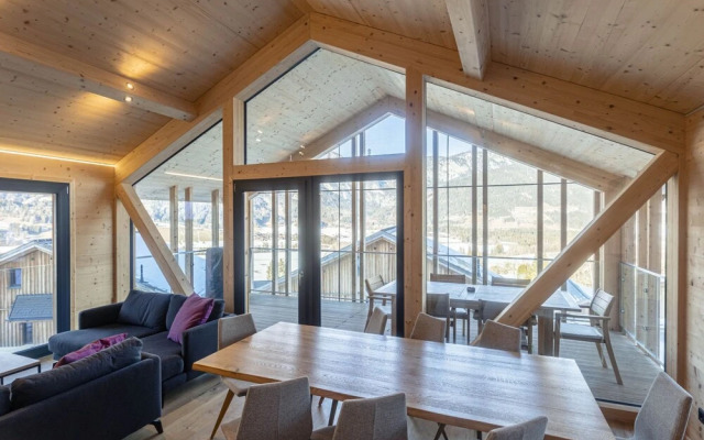 Hochwurzen mit Privatem Pool Haus