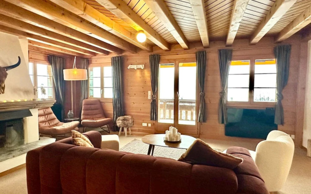Modern 3 Br Duplex With Huge Panoramic Alps Views