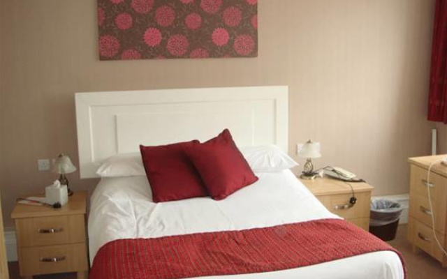 Crown Hotel - Stone (Near Stoke-On-Trent) by OYO