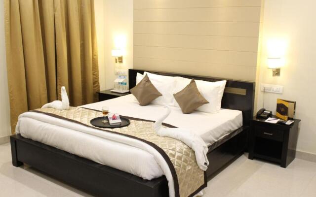 Hotel Raj Vista - Suites & Convention