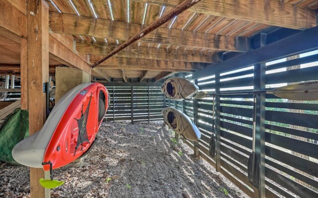 'foxtail' Cabin Retreat: Steps to Beaver Lake!
