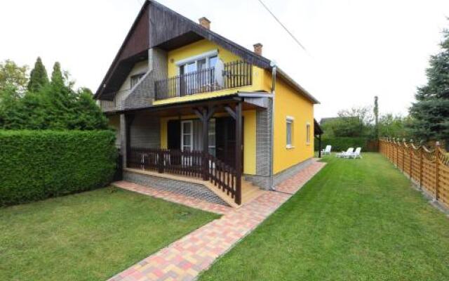 Holiday Home Balaton H352