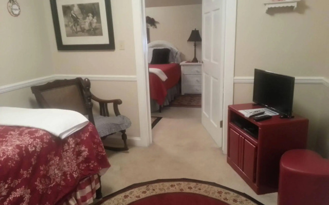 Holly House of Hamilton